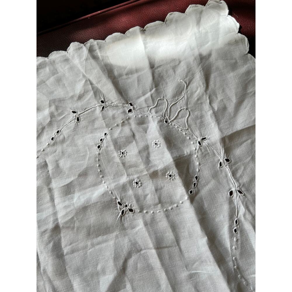 White Laser Cut Cotton Square Table Topper Cloth - Picture 4 of 4